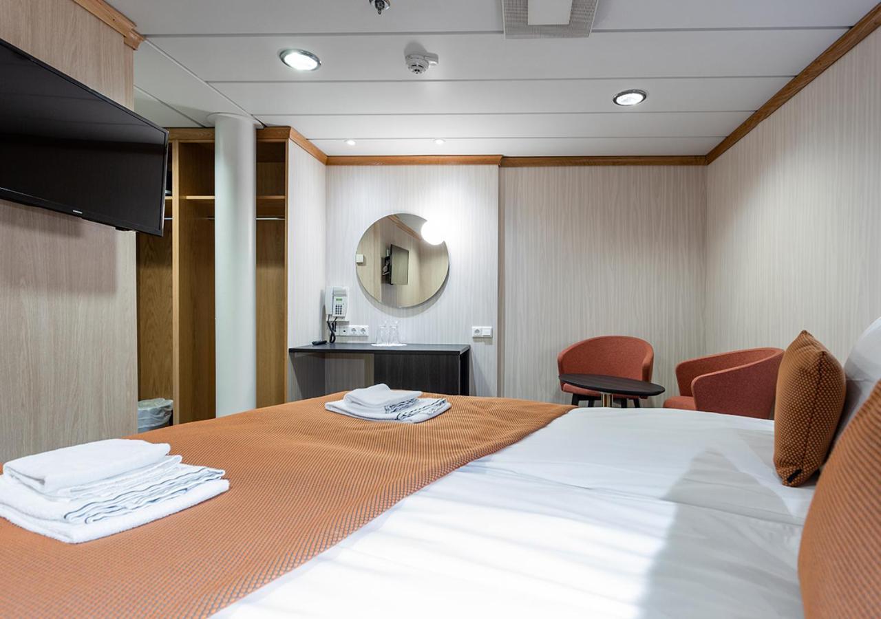 Viking Line Ferry Gabriella - 2-Night Cruise Stockholm-Helsinki-Stockholm Hotel Cameră foto